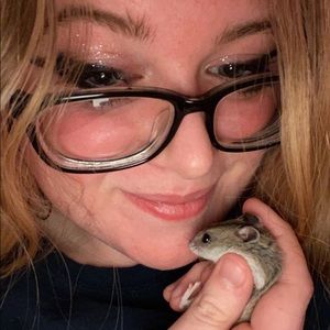 Meet your Posher, Katie